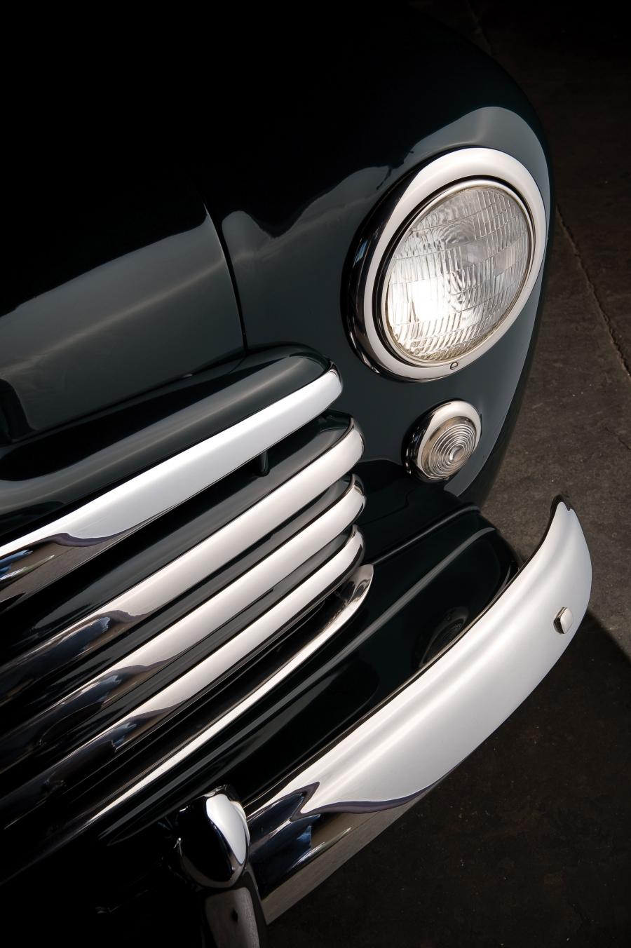  Ford Super DeLuxe Sportsman Convertible 1947 года  (фото 22 из 61)